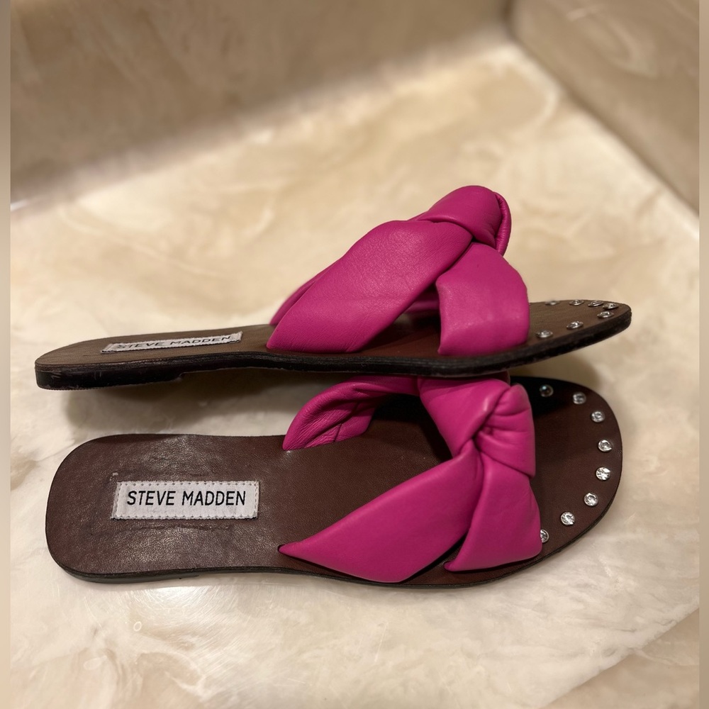 NWOB Steve Madden Marisole Knotted Barbie Pink Slides Slip On Sandals Size 6
